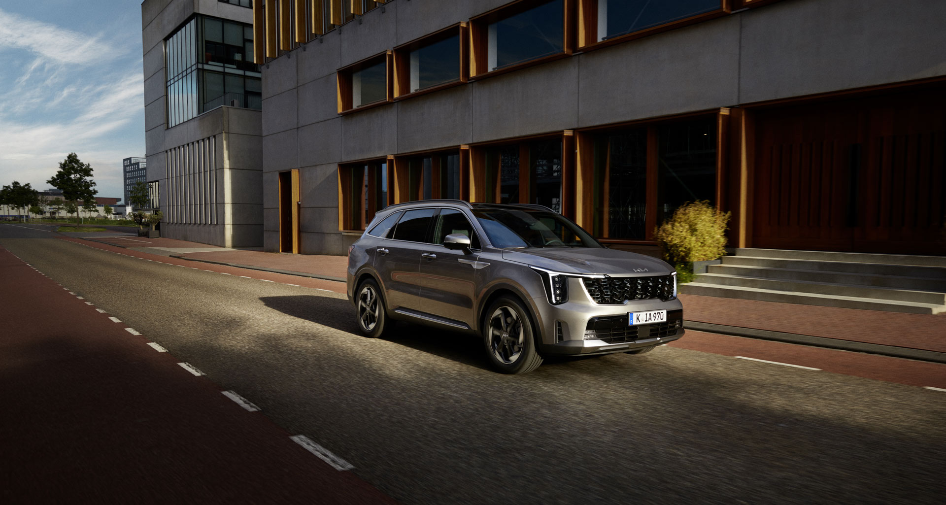 Kia Sorento front driving